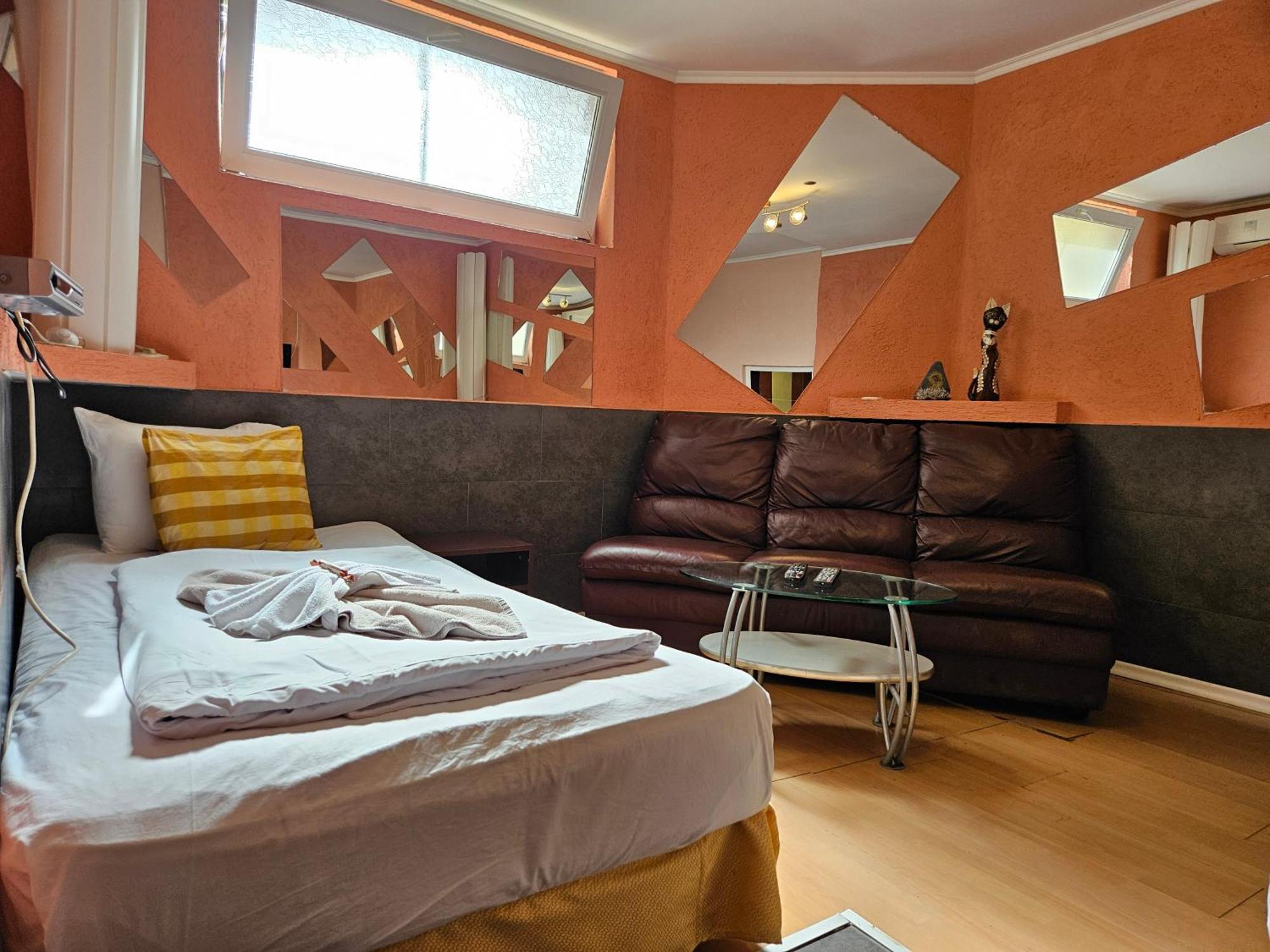 Paralax Hotel Varna ภายนอก รูปภาพ